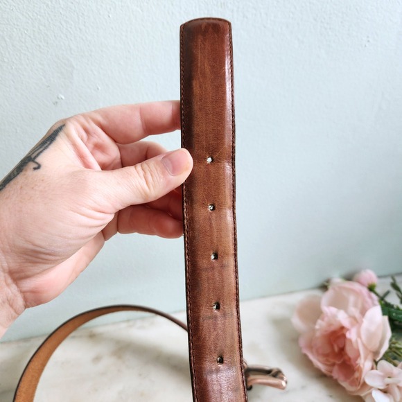Vintage Omega Leather Belt Brown with Ornate Copper Buckle‎ Medium 30" - Picture 3 of 5